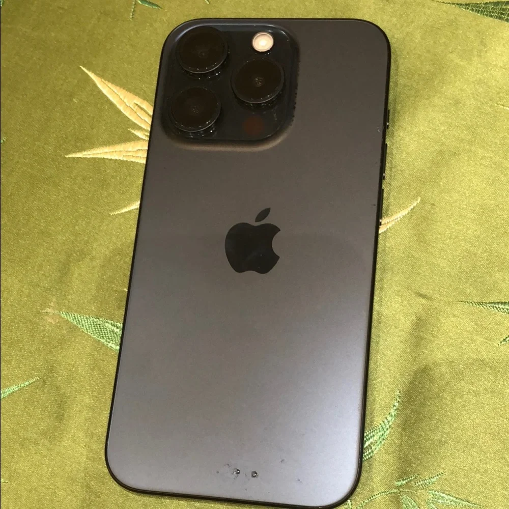 Apple iPhone 12Pro in Elegant Dark Gray